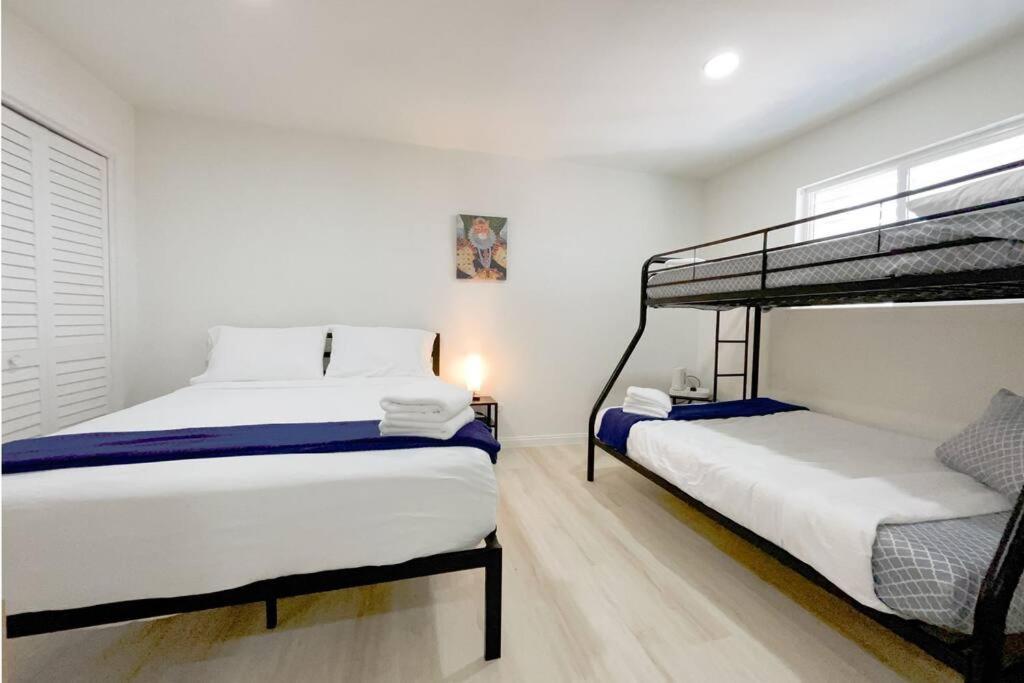 Roomy Home 5 Mins From Attractions Galveston Buitenkant foto